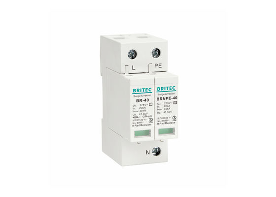 IEC 61643-11 40kA 1P+NPE 防雷装置とDINレール搭載の2型電圧過剰保護装置