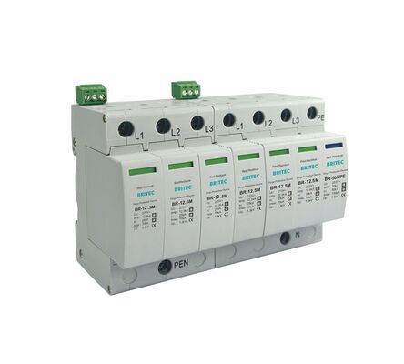 25kA DIN 鉄道マウント オーバージェット保護具 頑丈なオーバージェット保護のための熱塑性UL94-V0ハウジング