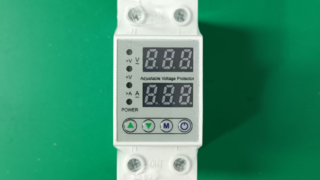 BROU03-63 過電圧および不足電圧保護装置
